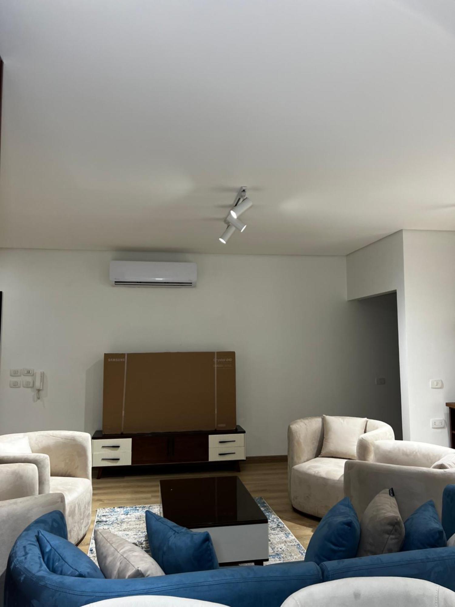 Apartment 90 Avenue