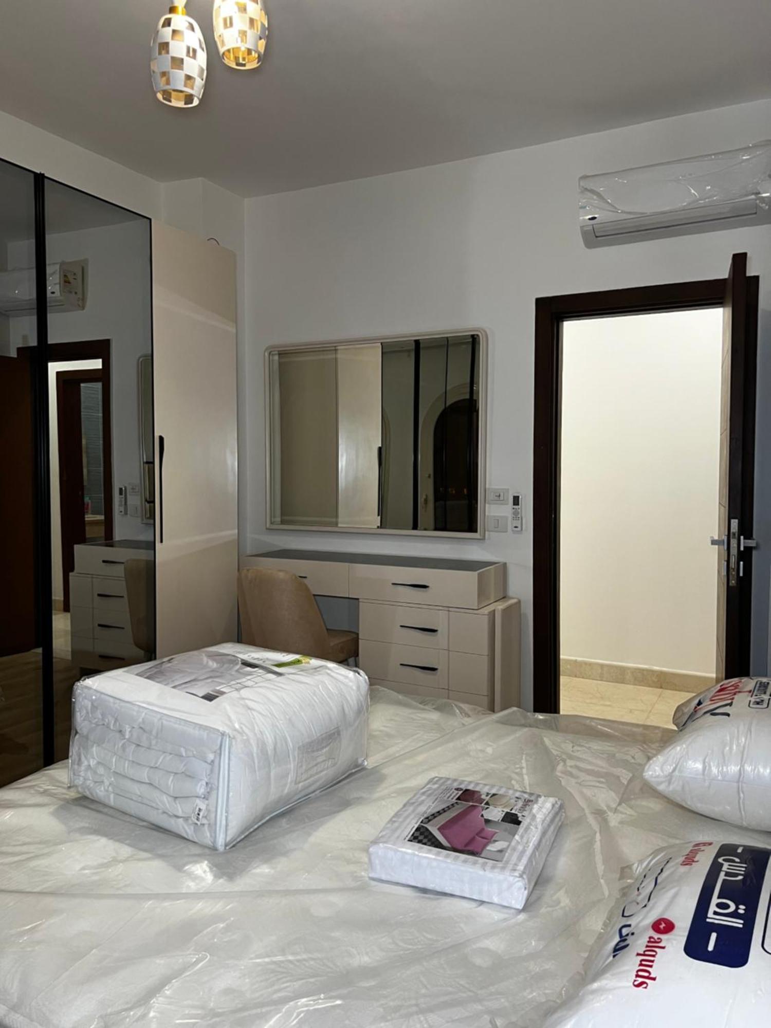 90 Avenue Apartment